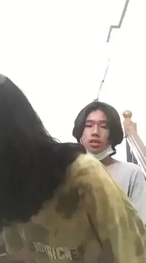Bokep nekat ngentot di dekat tangga hampir ketahuan Bokep nekat ngentot di dekat tangga hampir ketahuan