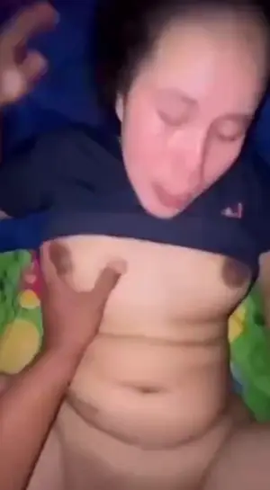 Bokep Ngewe tetangga toge montok Bokep Ngewe tetangga toge montok